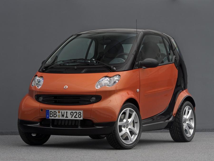  Smart ForTwo Individualisation 2006 года  (фото 7 из 8)